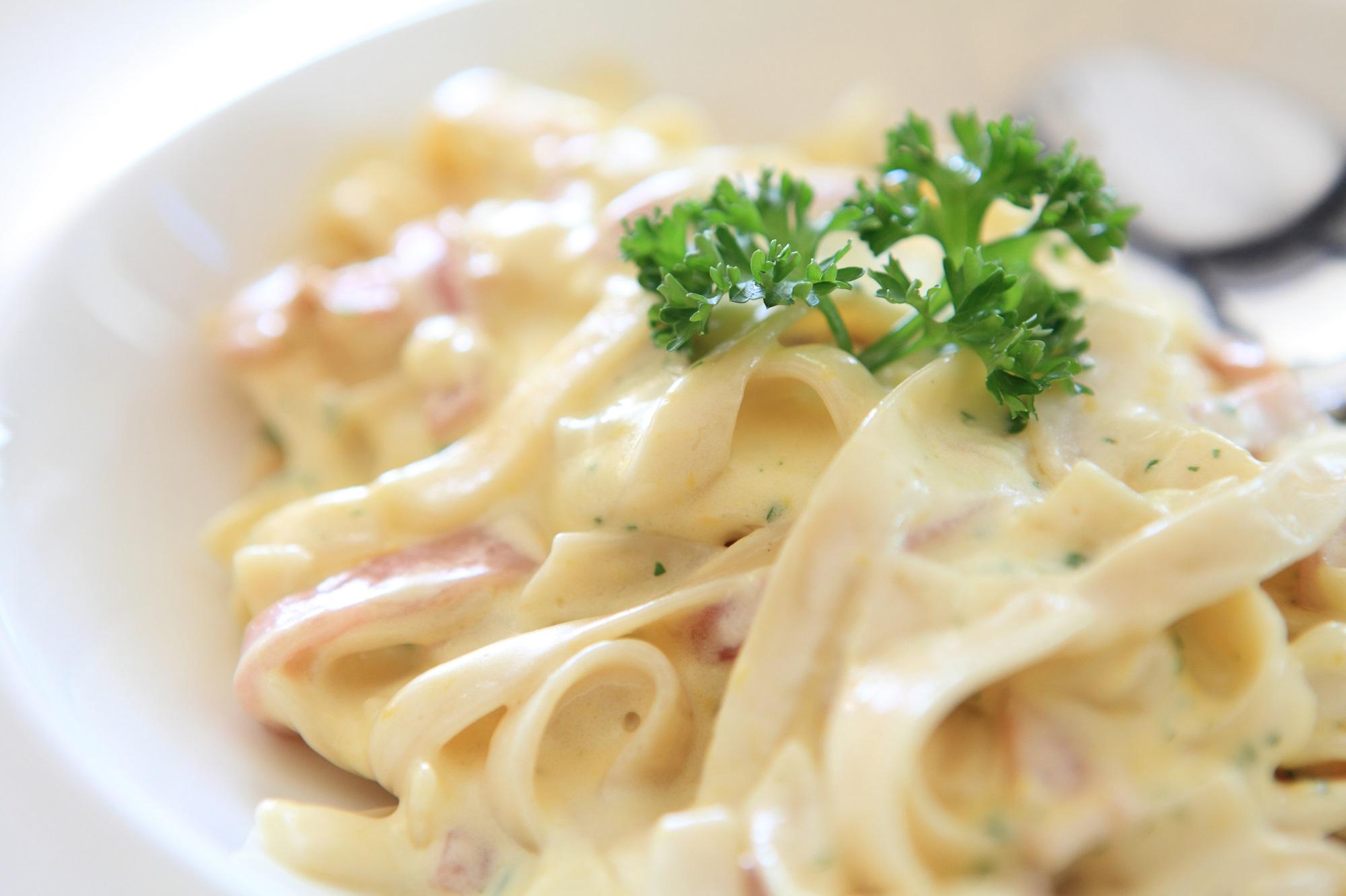 MACARRÃO AO MOLHO BRANCO SIMPLES Receitas sem Complicação